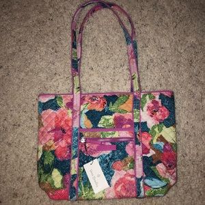 Vera Bradley tote bag